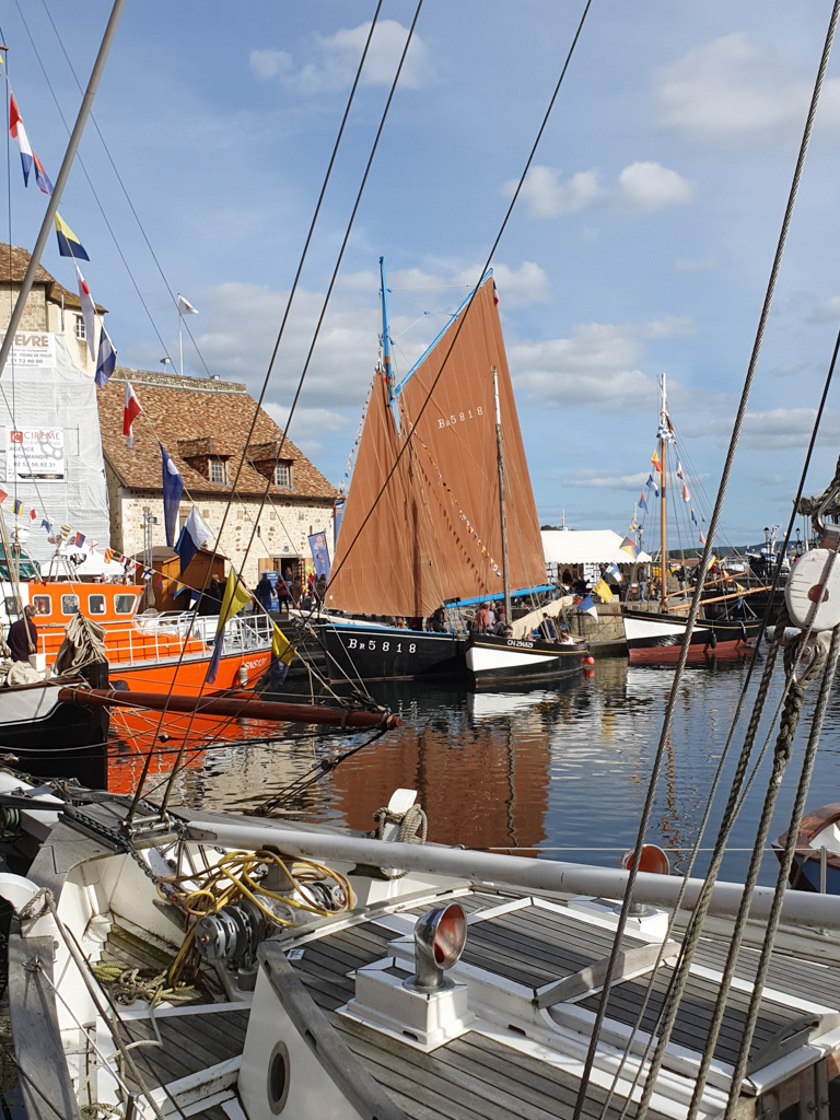 Fête de la crevette à Honfleur a